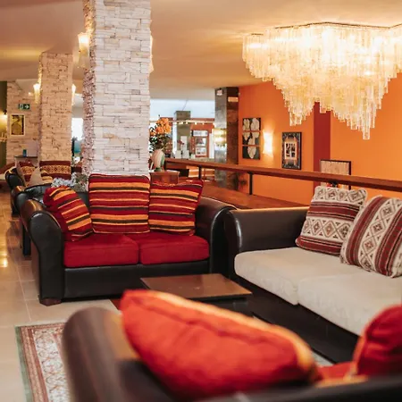 Hotel Capitol 4*